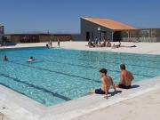 T2 + cabine avec piscine, parking, proche commerces - FR-1-782-64