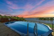 Lake House - Amazing Views & Pool Lake Arlington