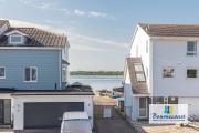 BEACHSIDE by BOURNECOAST - A Waterside Townhouse with Harbour Views and a Balcony - HB9602