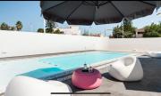 Leonidas Home - Shared Pool, Jacuzzi and beach 150mt