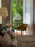 SURF HOUSE DREAMERS COAST