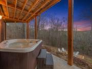 Rivendell - Stunning Views, Fireplace, Hot Tub, Billiards Table, Outdoor Fire Pit - Morganton, GA