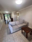 Fully Furnished Modern Unit in centre of city