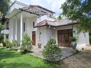 The Escape, Minuwangoda