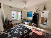 Kodikas ja supermukava asunto metron vieressä! Smart TV, nopea netti, 5 minuuttia keskustaan!