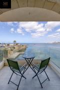 Seafront, studio home with private seaview terrace by 360 Estates