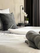 Modernes, mediales Apartment, Nähe der Neuen Leipziger Messe, bis vier Personen