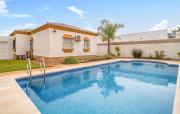 Lovely Home In Chiclana De La Fronter