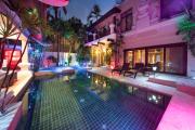 Pattaya Luxurious Gentlemans Club Pool Villa