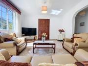 Familia Teixeira House by AH