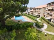 Studio du port avec terrasse, parking privatif, piscine dans résidence , wifi, ménage compris