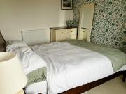 Cosy 3 bedroom home, 2 minutes from the beach