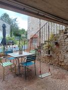 Maison dartistes avec cour au cœur du vignoble