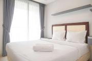 Minimalist and Nice Studio at Gold Coast Apartment By Travelio