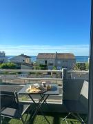 Appartement traversant vue mer et étang Appartement traversant vue mer et étang