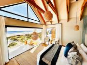 Thalassophile Beach House - Heated Pool