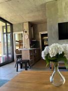 Ninas house & Yard 200m from beach Kaprovani