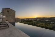 Corten House - IsulaTravel Corten House - IsulaTravel