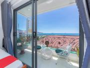 OYO 1028 Flower House Apartment