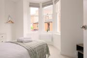 Modern 2 Bed Apartment with Patio Central Leicester