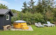 Three-Bedroom Holiday Home In Glesborg