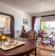 Travellers Beach Hotel & SPA