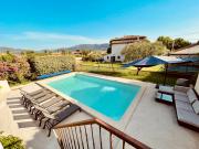 Superbe Villa avec piscine , 3 chambres et dépendance Superbe Villa avec piscine , 3 chambres et dépendance