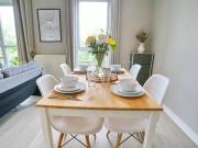 Sunny Apartment 10mins to Coop Arena - Pass the Keys