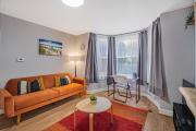 Private Garden Apartment by Tulse Hill Station - Pass the Keys