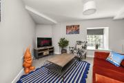 Buzzing Brighton Apartment 3 By My Getaways Buzzing Brighton Apartment 3 By My Getaways