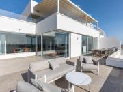 Stunning corner penthouse - Prime location