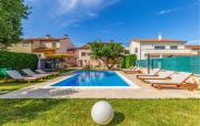 Holiday Home Pula 23 With Outdoor Swimmingpool Holiday Home Pula 23 With Outdoor Swimmingpool