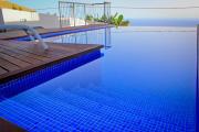 Ferienhaus in Estreito Da Calheta mit Privatem Pool und Meerblick Ferienhaus in Estreito Da Calheta mit Privatem Pool und Meerblick