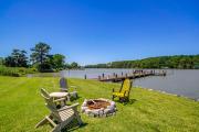 Waterfront Cambridge Home Pool and Dock!