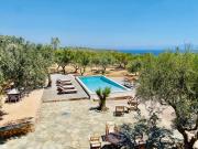 Joyanna Villa Pool, Sea View & Olive Grove Serenity in Mani