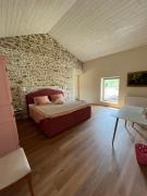 La Bergerie des Amandiers Chambres et Table dHôtes