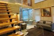 Romantic, Comfy Loft with Private Onsen
