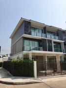 Modern&Peace full home 4BR near Airport