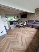 Townhouse - 6 Bed Hot Tub House