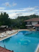 Spacious Family Fully Furnished 2 Rooms Apartment in Kavarna Apart Hotel