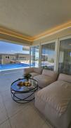 Kempinski Villa 100m from Beach