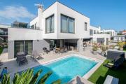 Designer Villa Luna near the sea in Volme , Pula