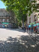 apartment on leonidze 18