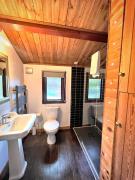 Snow10-Hot Tub-Woodlandlodges-St Clears-Pembrokeshire