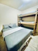 Casa e Kitnet - Praia Grande Centro