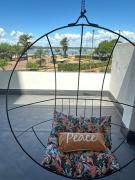 Casa en la costanera con vista al río