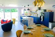 The Wave Cottage - 3 Bedroom with off road Parking for 3 Cars or Vans & EV point