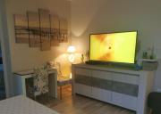 Appart 42 m2 à 1 min de lA13 conforme photos, place de parking gratuite, wifi