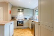 Top Kingham