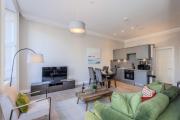 Dragon Suites - Edinburgh City Centre 2 Bed Apartment